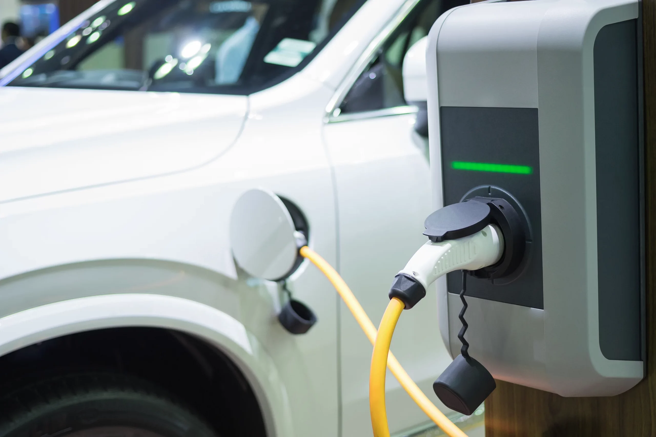 Lux-Elektro Laadpaal installeren thuis of zakelijk