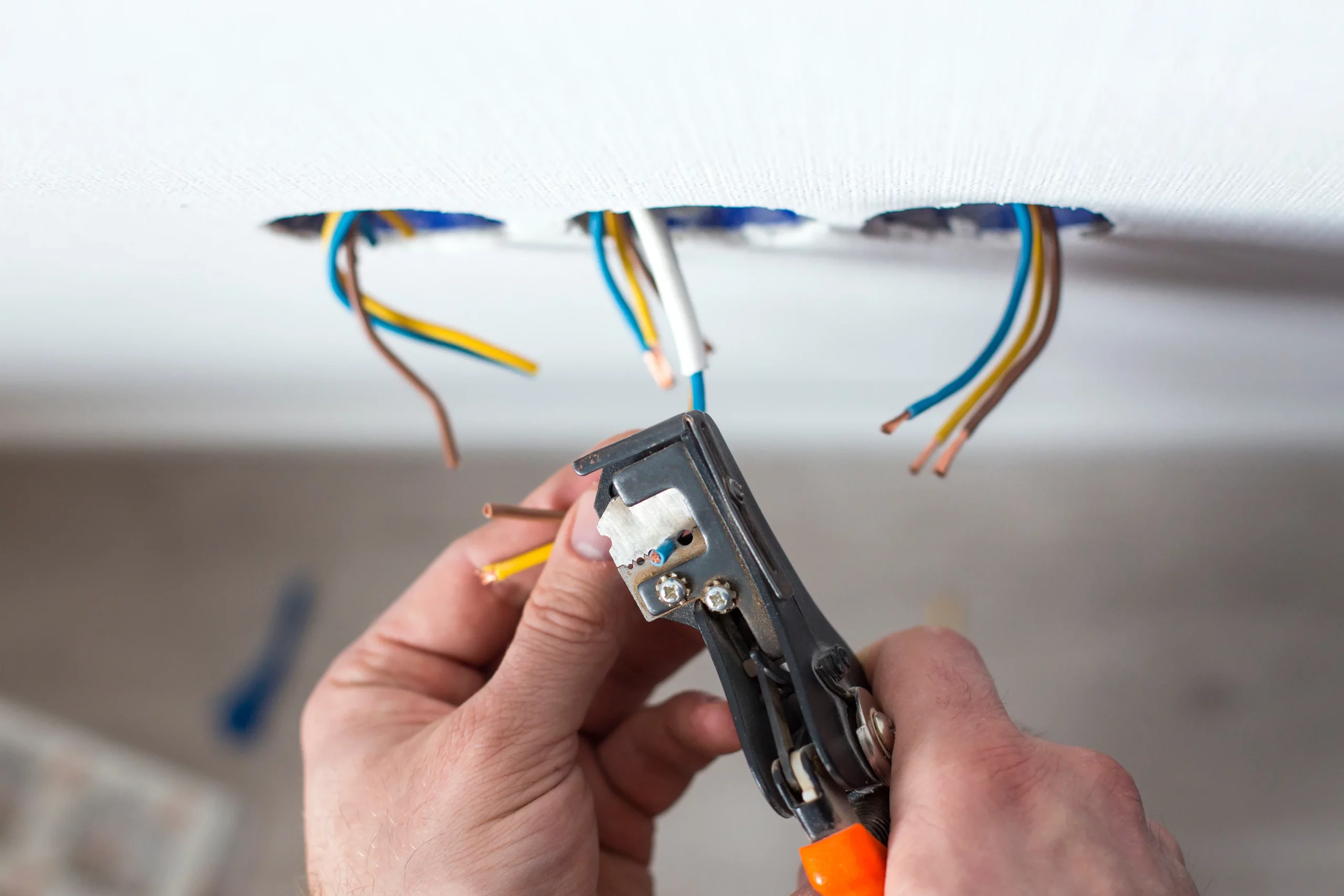 Lux-Elektro Elektra aanleggen in uw woning | nieuwbouw & renovatie