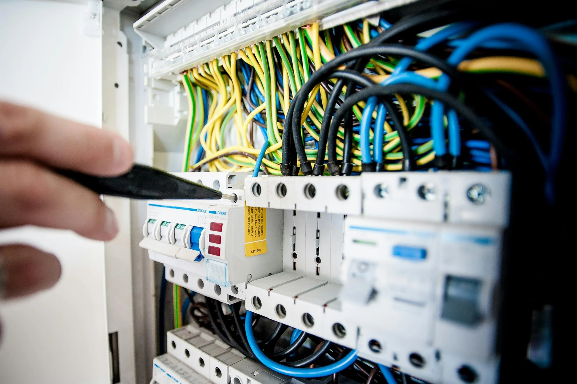 Lux-Elektro Meterkast vervangen of groepenkast uitbreiden